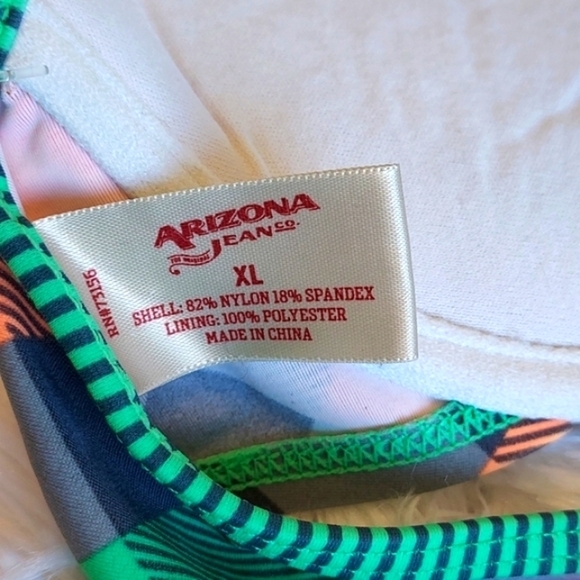 Arizona Jeans Co. Bikini set, bottoms L, top XL - Picture 7 of 8